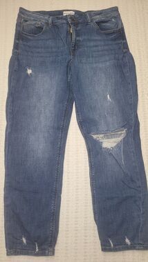 Studio Blue Boyfriend Distressed Women's Jeans Sz 31 EUC
